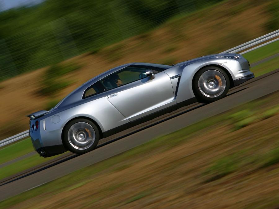  Nissan GT-R 2007 года  (фото 77 из 480)